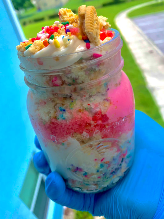 Strawberry Circus Fun Cake Jar 🍦🎪🍭🫙