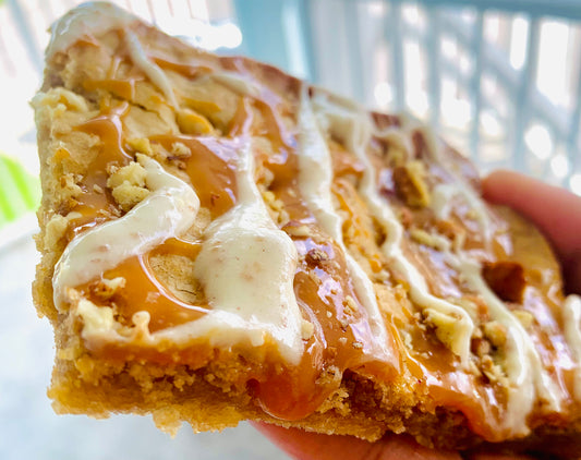 Butter Pecan Caramel Blondies